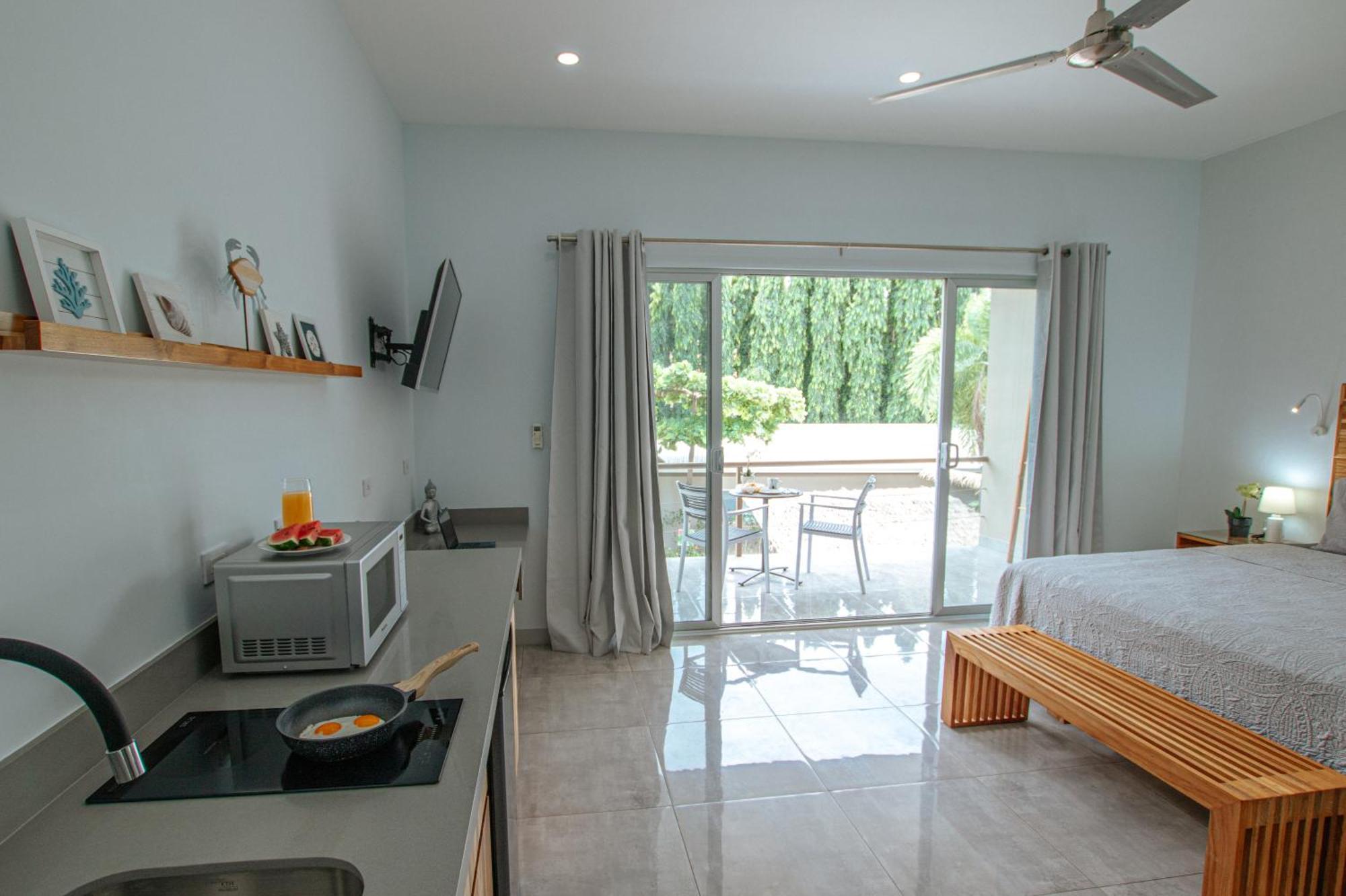 Tamarindo Bay Suites - Self Check In, Adults Only ภายนอก รูปภาพ
