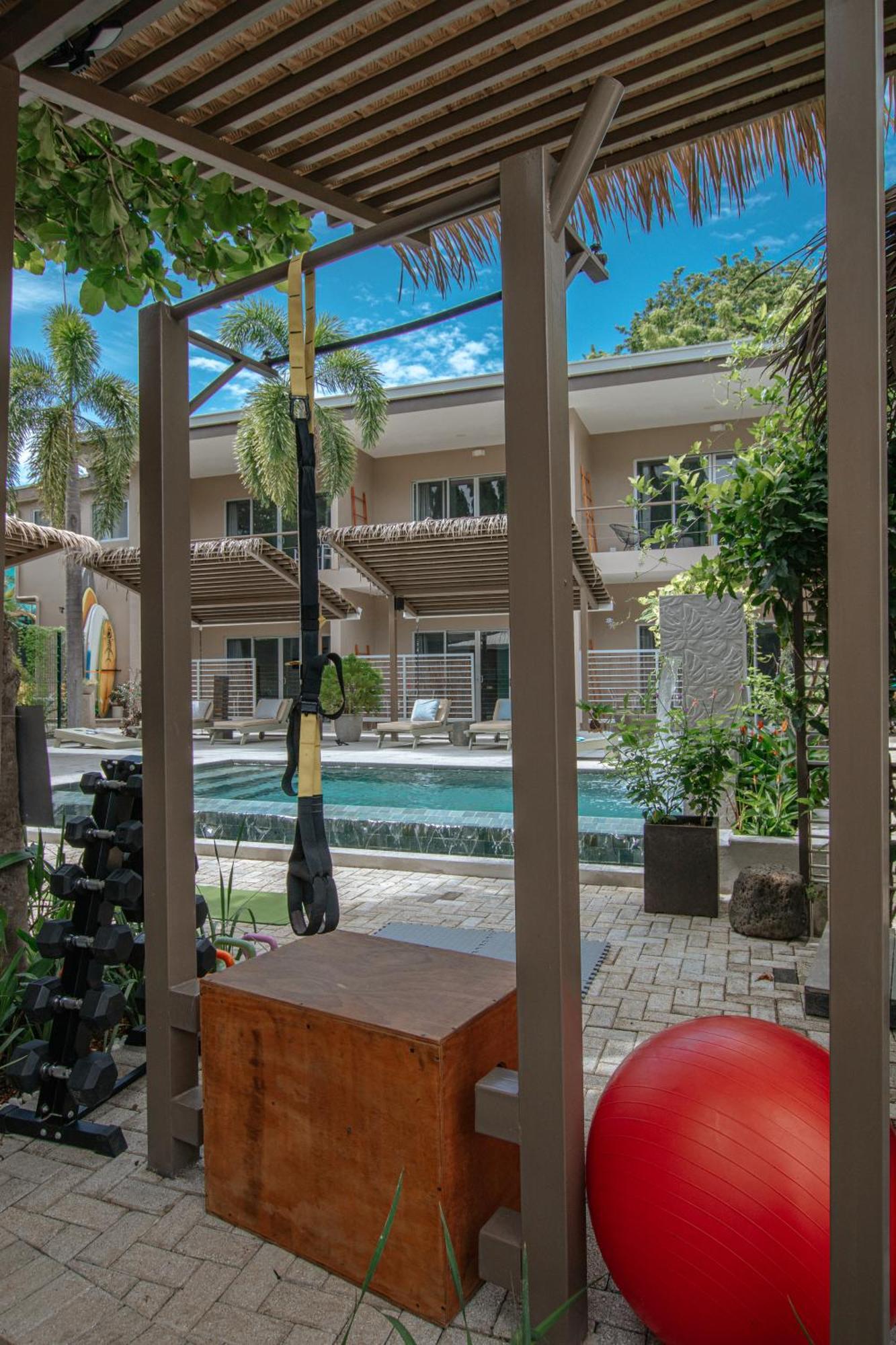 Tamarindo Bay Suites - Self Check In, Adults Only ภายนอก รูปภาพ