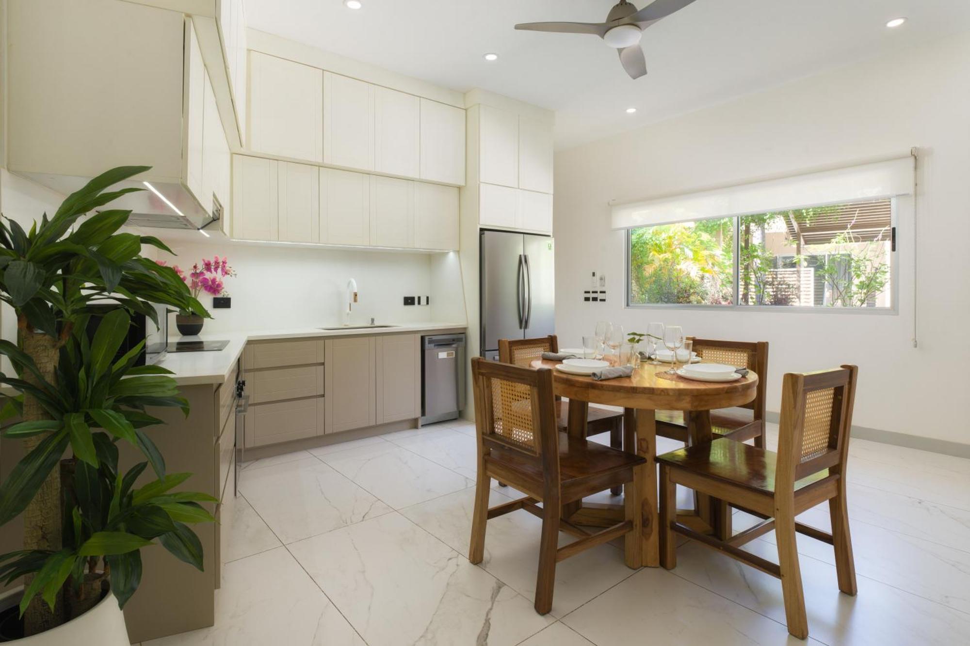 Tamarindo Bay Suites - Self Check In, Adults Only ภายนอก รูปภาพ